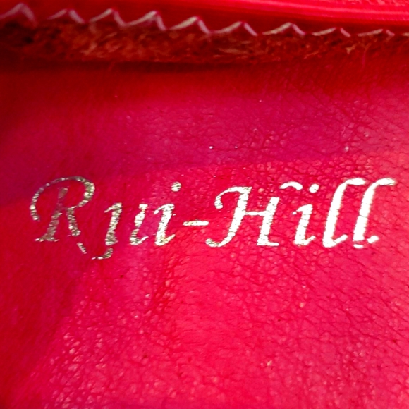 Woman's Mocasines - Picture 9 of 10